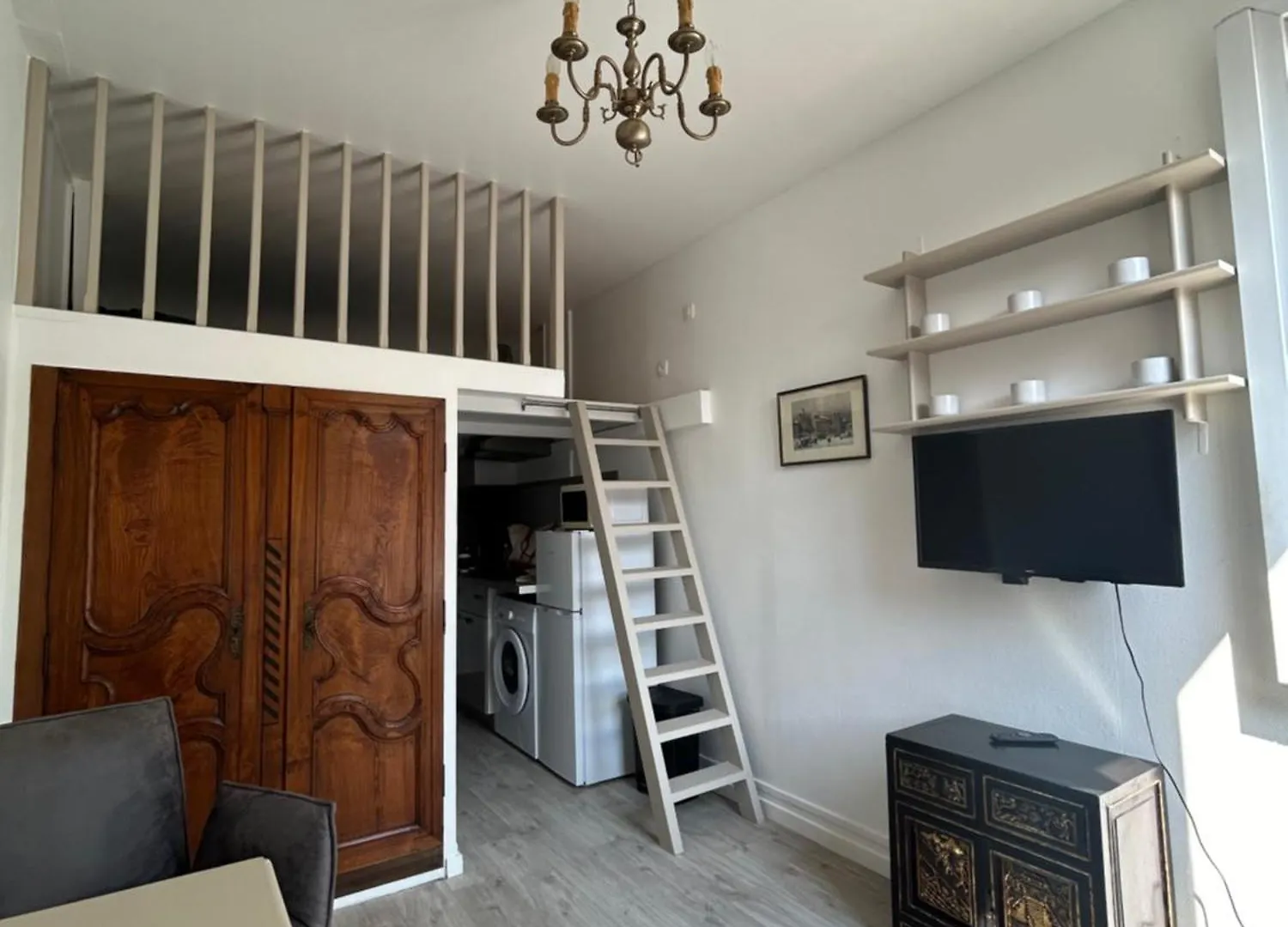 Studio De Charme Donnant Sur Jardin Arbore Dans Le Calme Absolu Parijs Appartement